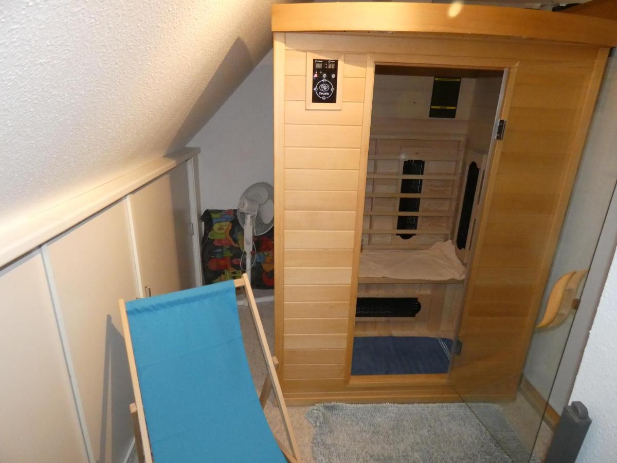 Ferienwohnung Am Schloss Reuterstadt Stavenhagen Bagian luar foto